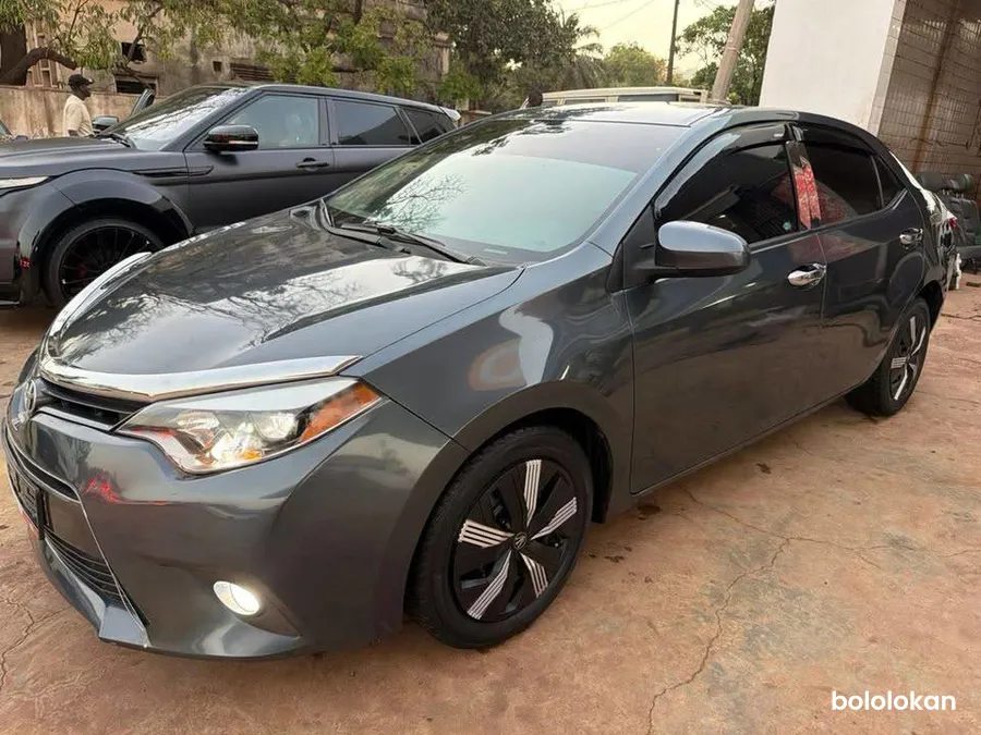TOYOTA COROLLA LE ANNÉE 2015 (image 2)
