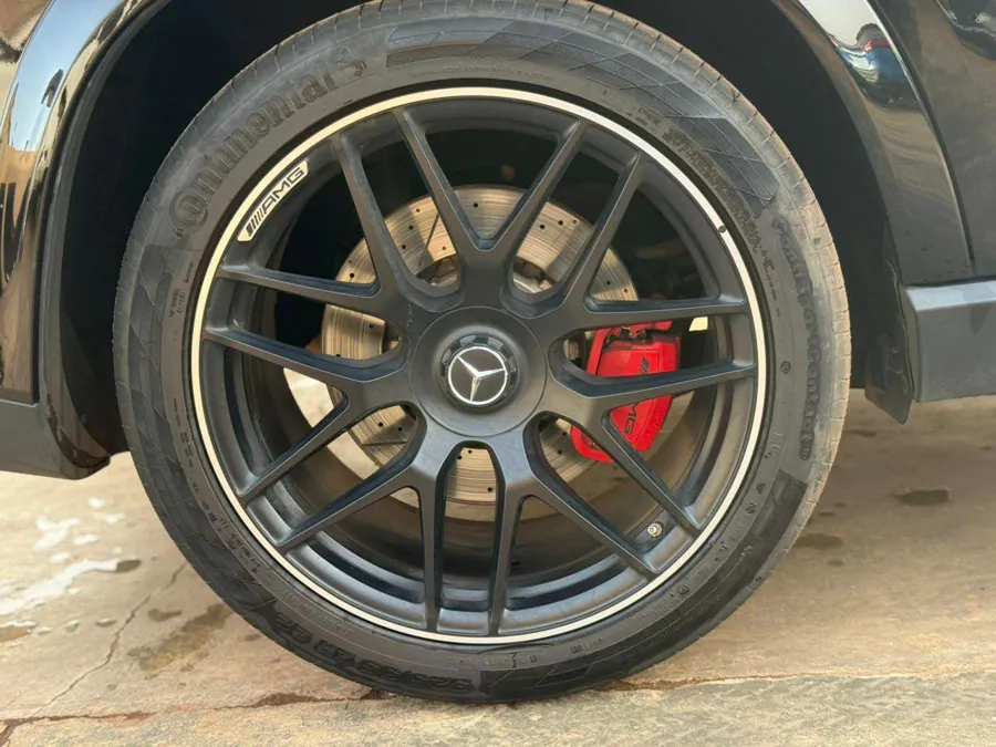 Mercedes-AMG GLE 53 "Full Black" 2022 (image 10)