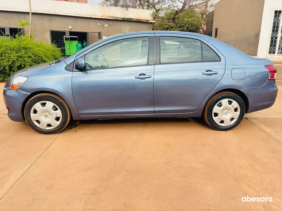 Toyota Yaris Berline (image 3)