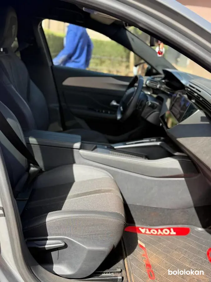 Peugeot 408 Année 2025 (image 10)