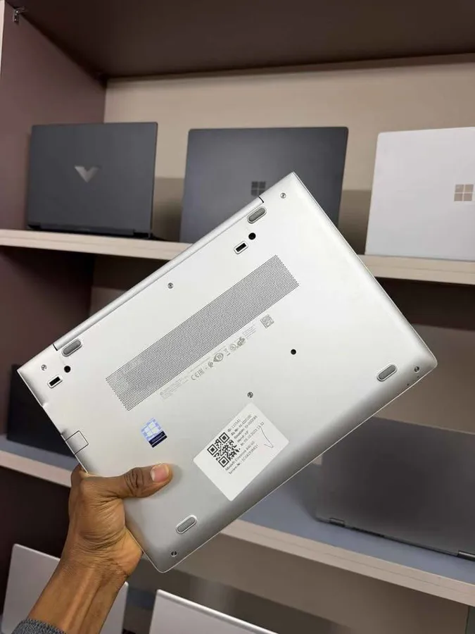 Hp Elitebook 840 G5 (image 2)