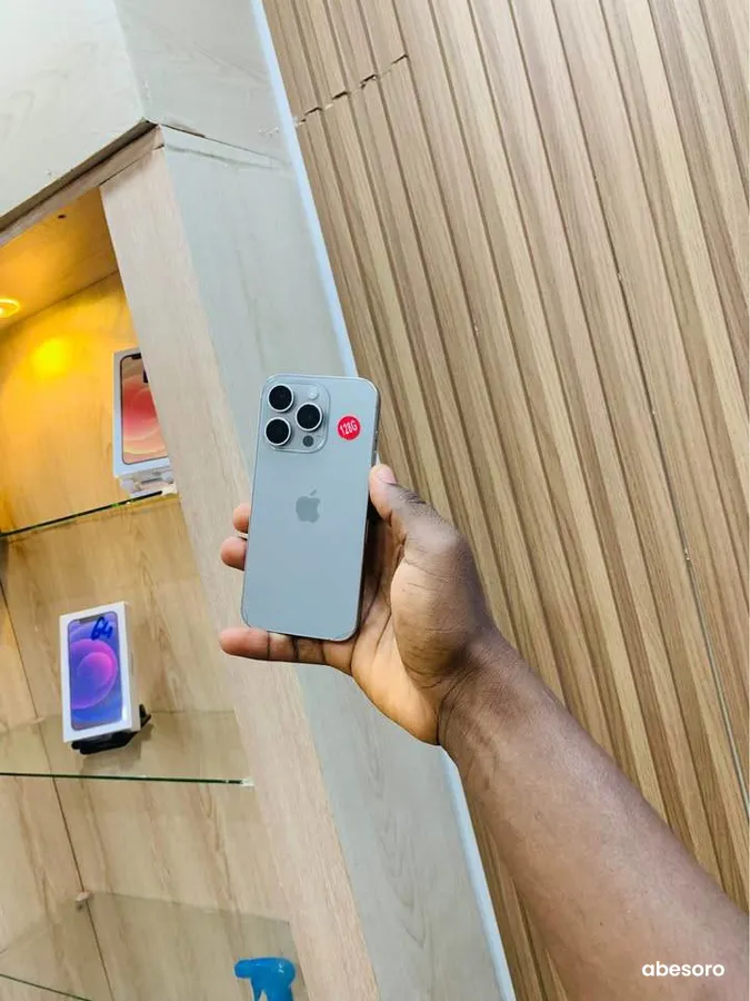 iPhone 15 pro 128gb (image 3)