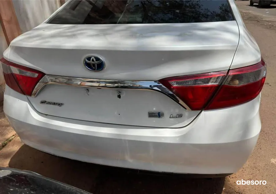 Camry 2016-17 HYBRID Droit liquide (image 2)