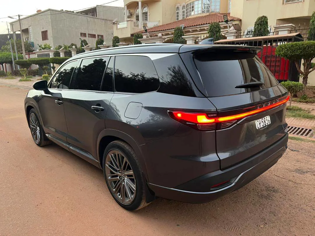 lexus TX YEAR 2025 (image 5)