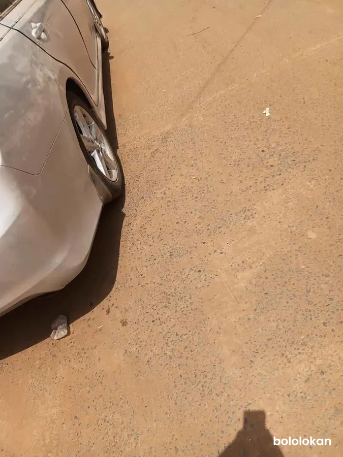 Toyota Camry 2014 (image 5)