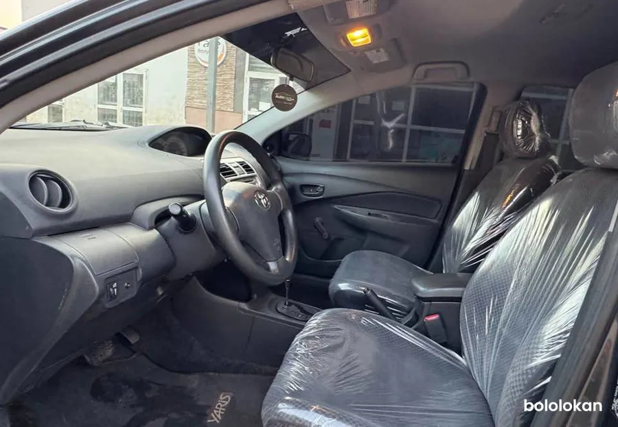 Toyota Yaris berline 2008 (image 5)