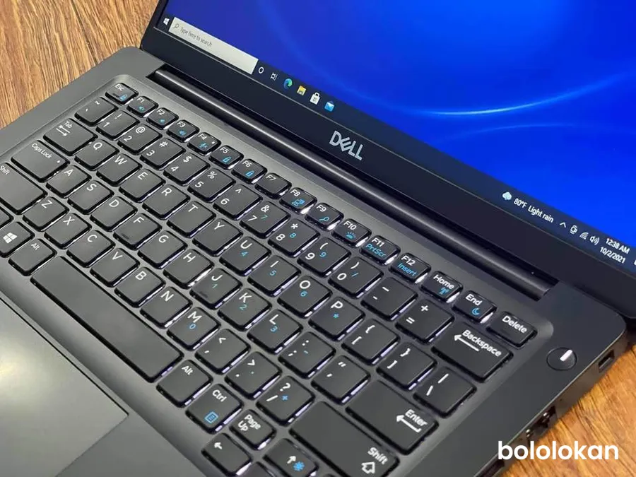 Dell Latitude E7380 (image 5)