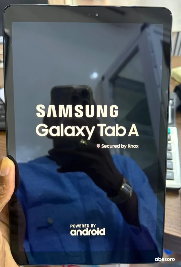 Samsung Galaxy Tab A 10.5" (2018), modèle SM-T597V (image 2)