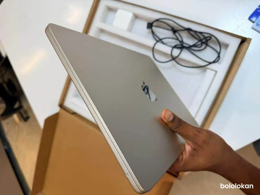 MacBook Air M2 (image 4)