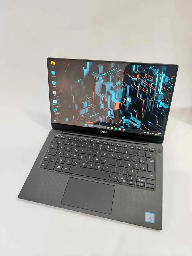 DELL XPS 13 9370 (image 1)