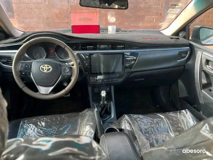 Toyota Corolla S 2014 (image 6)