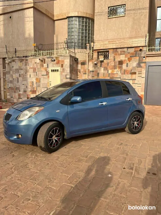 Toyota Yaris break automatique (image 1)