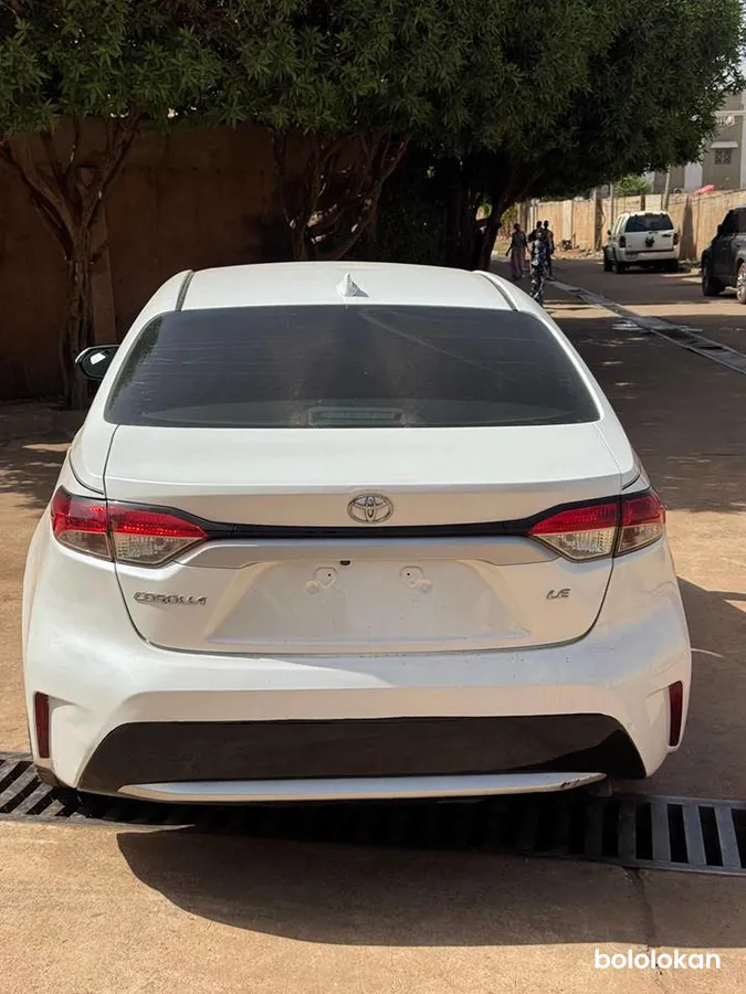 Corolla LE 2020 Au revoir tout fini (image 6)