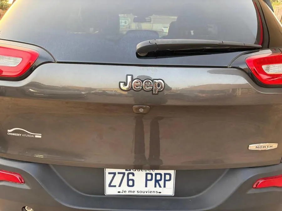 Jeep Cherokee Année 2015 (image 9)