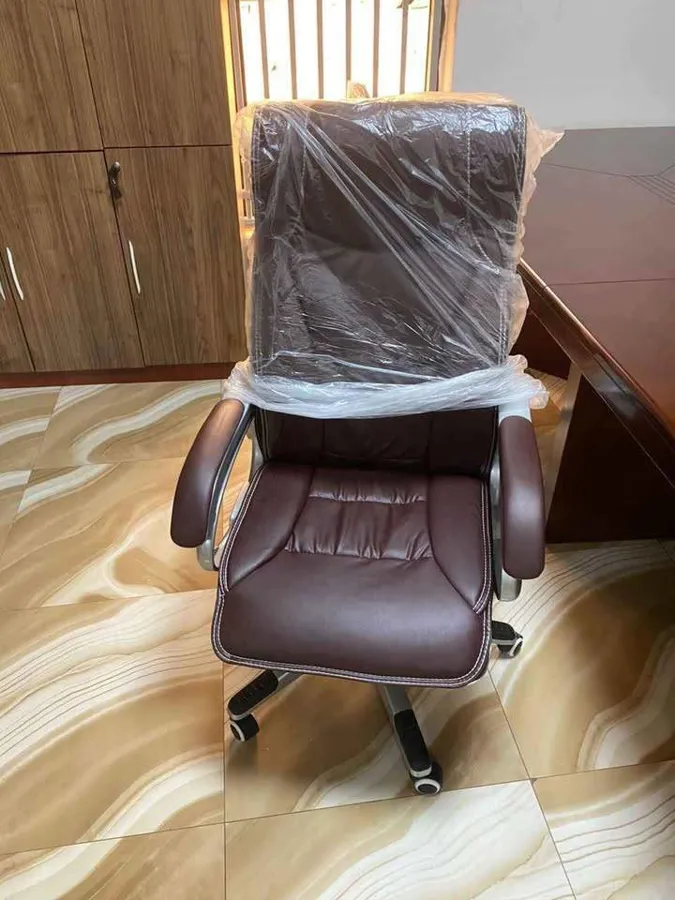 Chaise de bureau confortable (image 1)