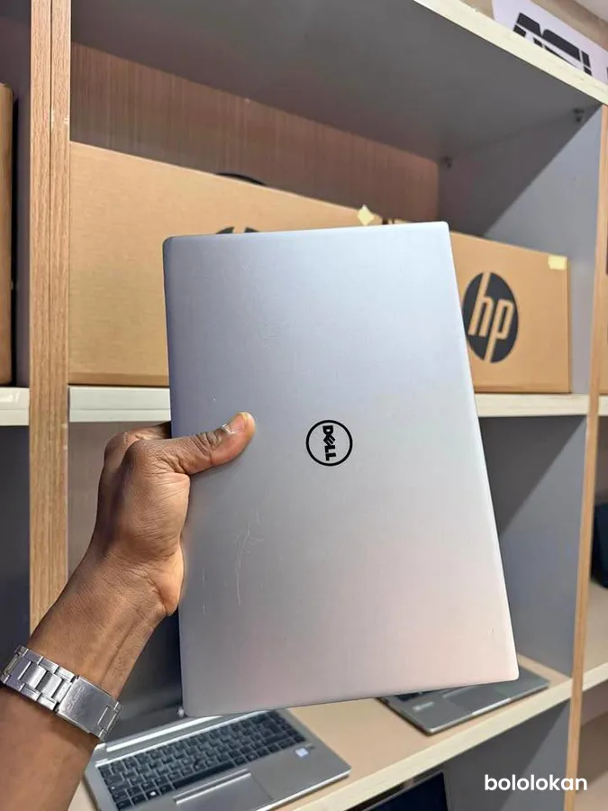 Dell XPS 13 9360 (image 1)