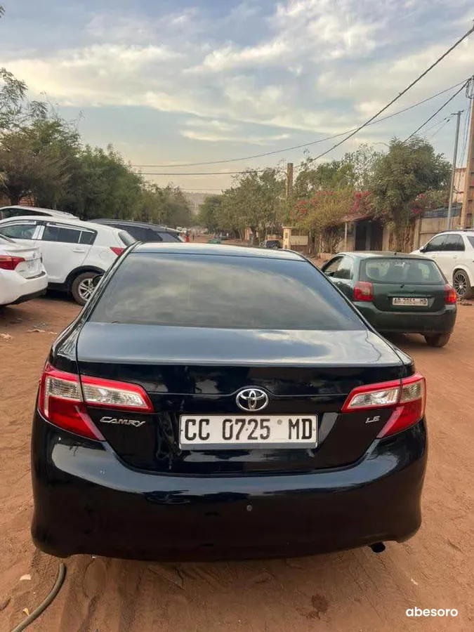 Toyota Camry 2014 (image 2)