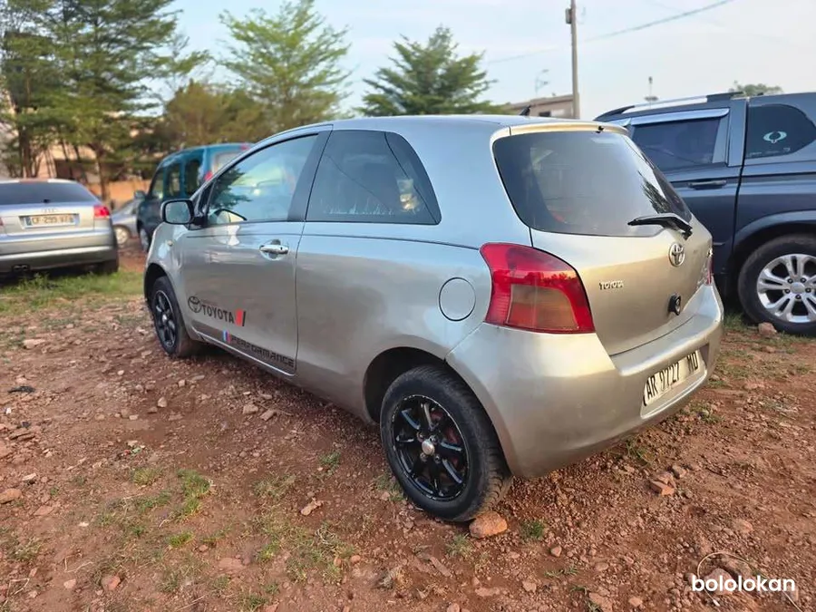 Toyota Yaris très propre à vendre (image 2)