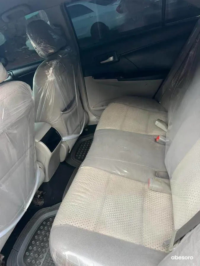 Toyota Camry 2014 (image 9)