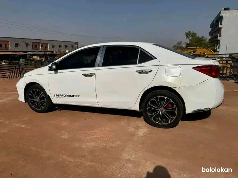 TOYOTA COROLLA S  2014 (image 8)