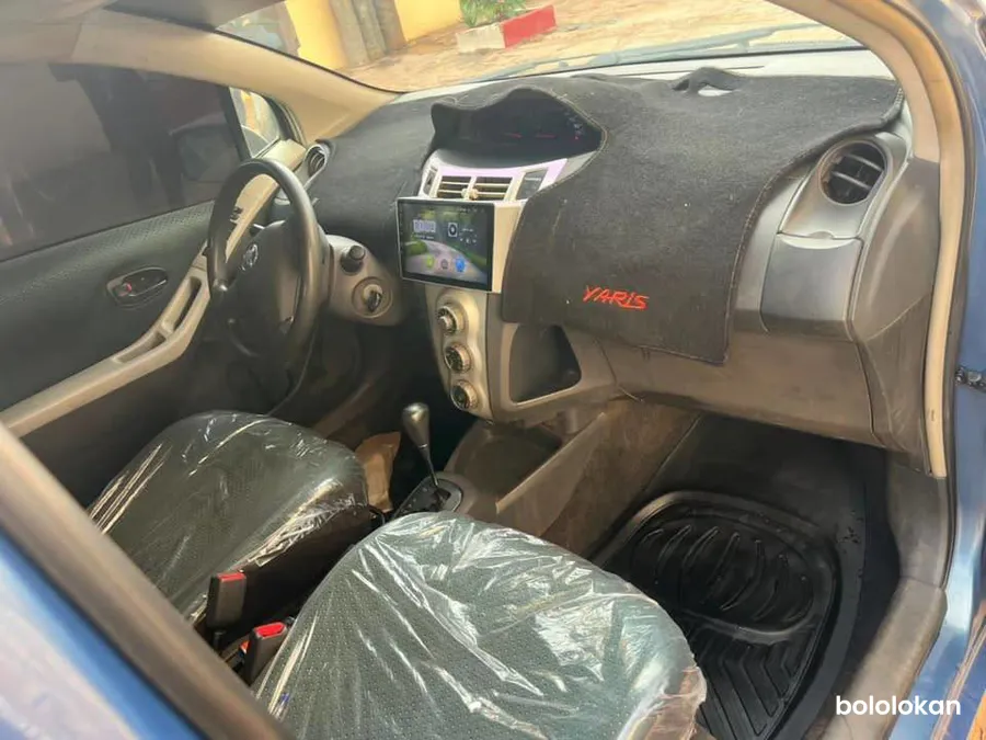 Toyota Yaris break automatique (image 6)