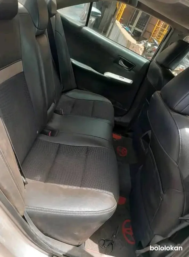 Toyota Camry 2014 (image 8)