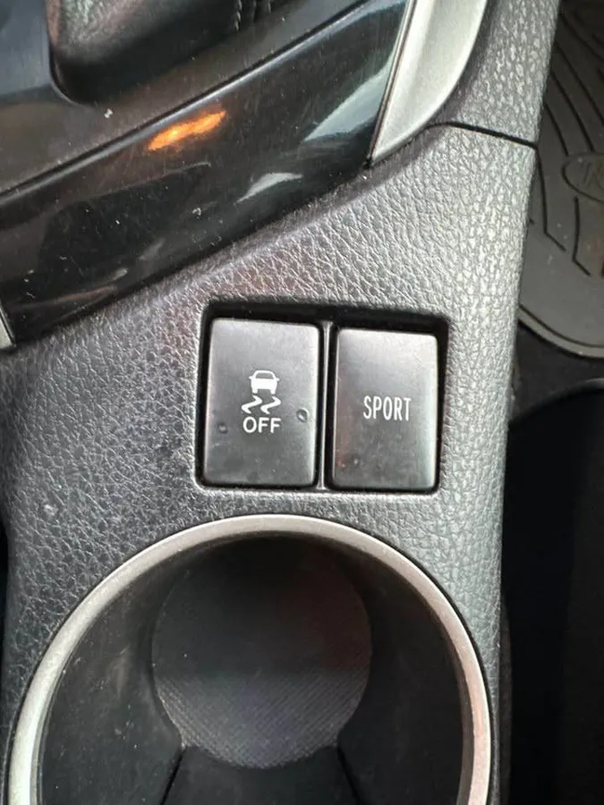 Toyota Corolla S 2014 modifié en 2017 (image 6)