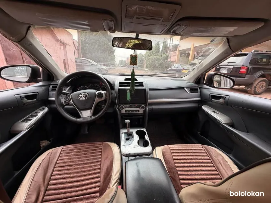 Toyota Camry 2014 (image 8)