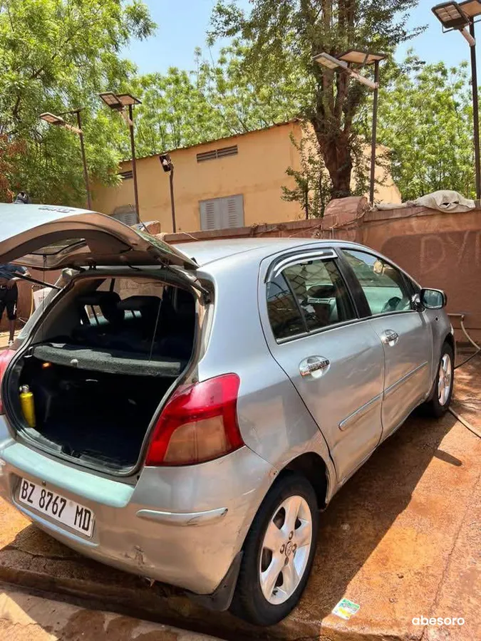 Yaris break (image 3)