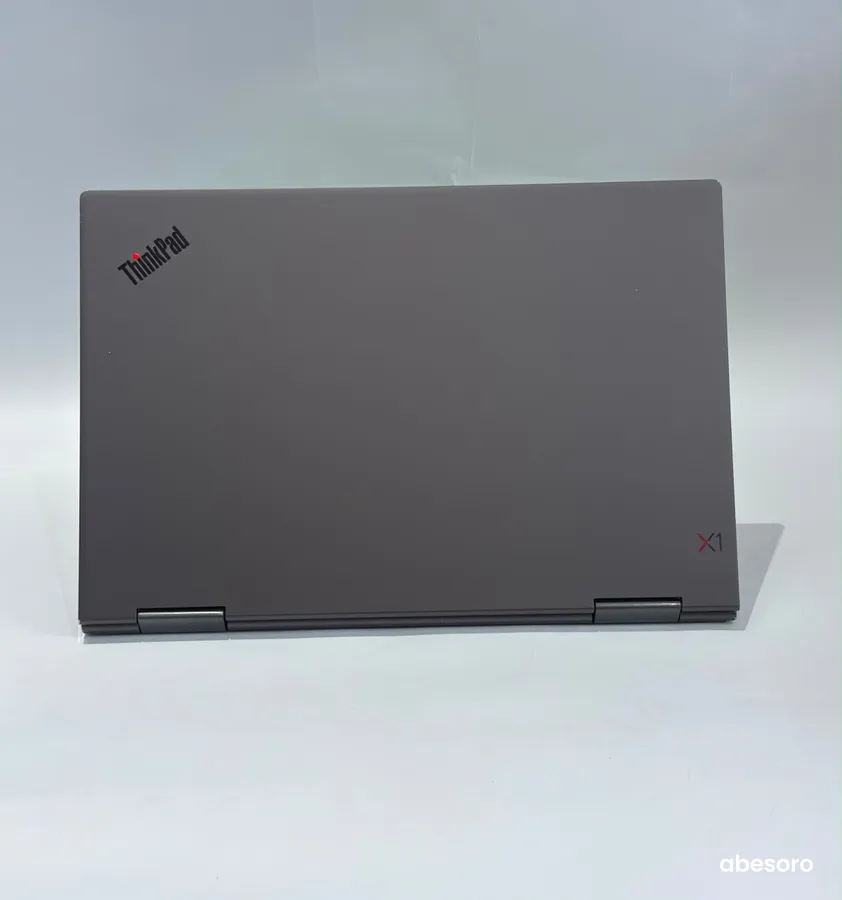 Lenovo ThinkPad X1 Yoga Gen 4 (image 1)