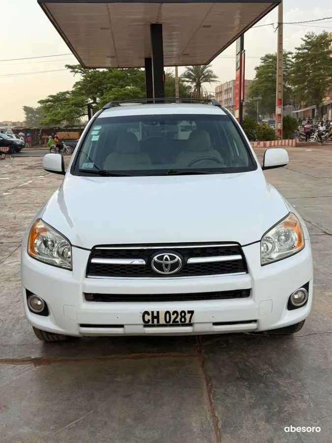 TOYOTA RAV4 ANNÉE 2010 (image 1)
