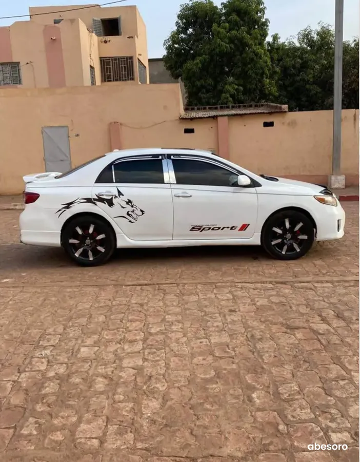Toyota Corolla S 2012 (image 4)