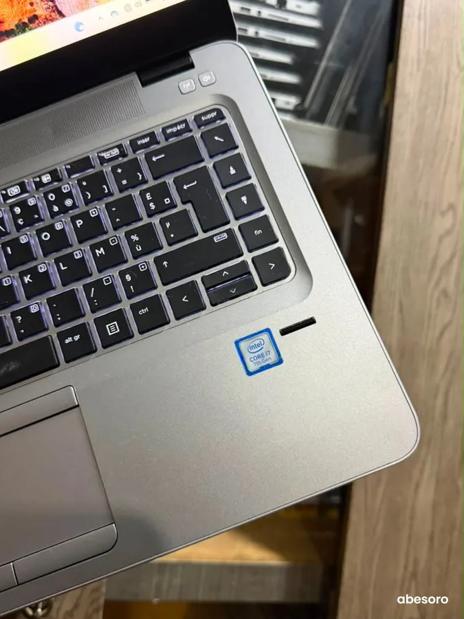 HP EliteBook 840 G3 ( ULTRA Slim ) (image 6)
