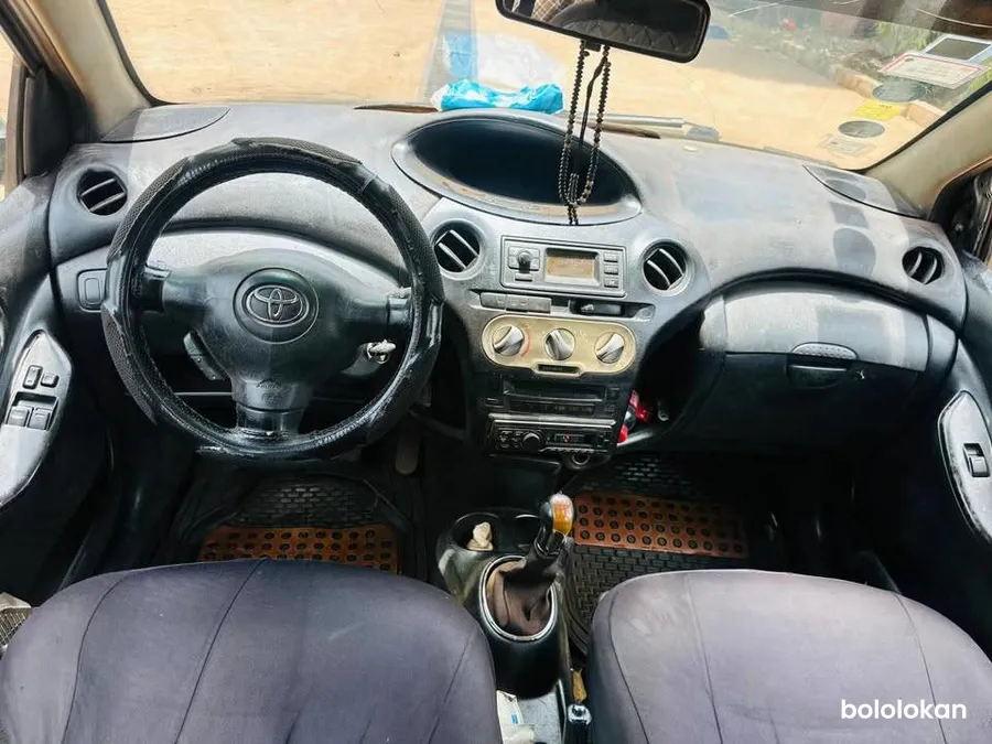 TOYOTA YARIS 2005 (image 7)