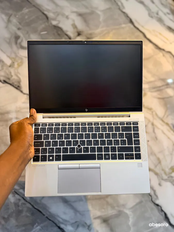 Ho EliteBook 845 G8 (image 2)
