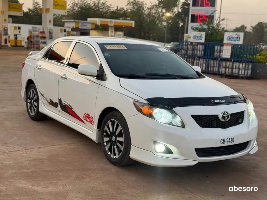 Toyota Corolla S (image 6)