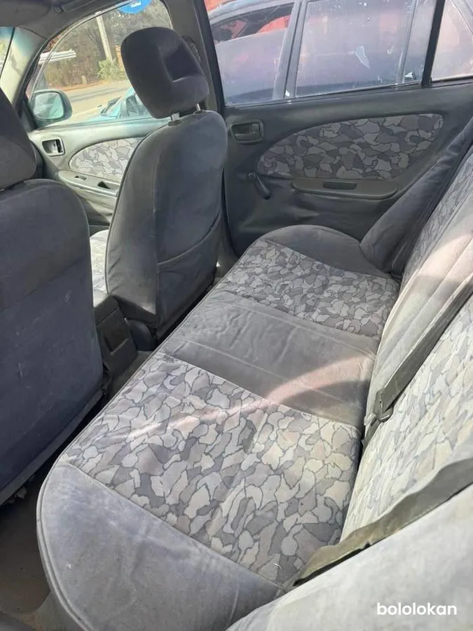 2004 Toyota avensis (image 4)
