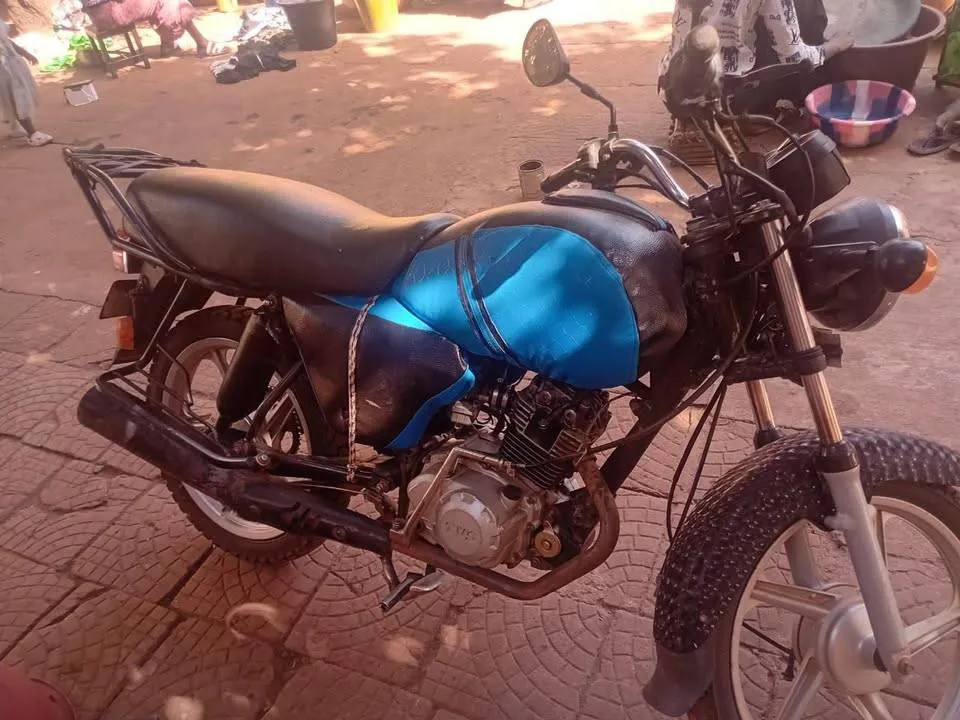Moto TVS propre a vendre a Bamako (image 2)