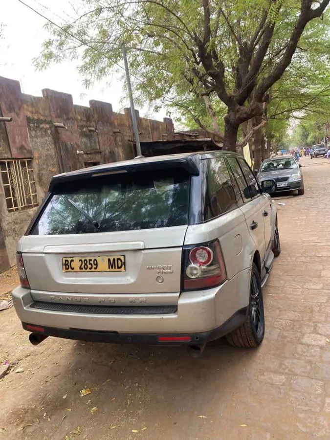 Range Rover Sport 2011 (image 9)