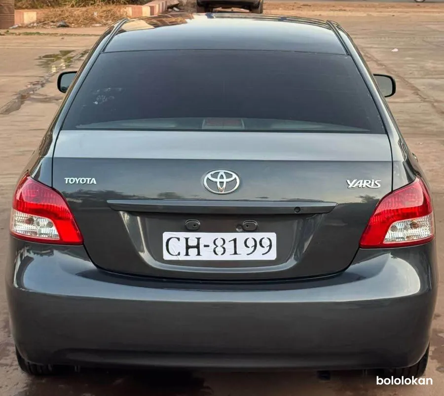 Toyota Yaris berline 2008 (image 2)