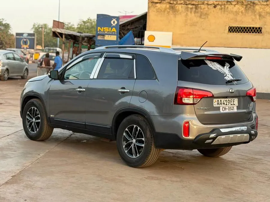 KIA SORENTO ANNÉE 2014 (image 9)