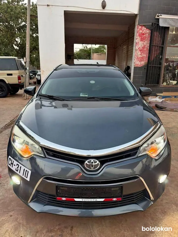 TOYOTA COROLLA LE ANNÉE 2015 (image 1)
