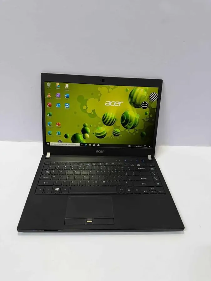 Acer travelMate P648 (image 4)