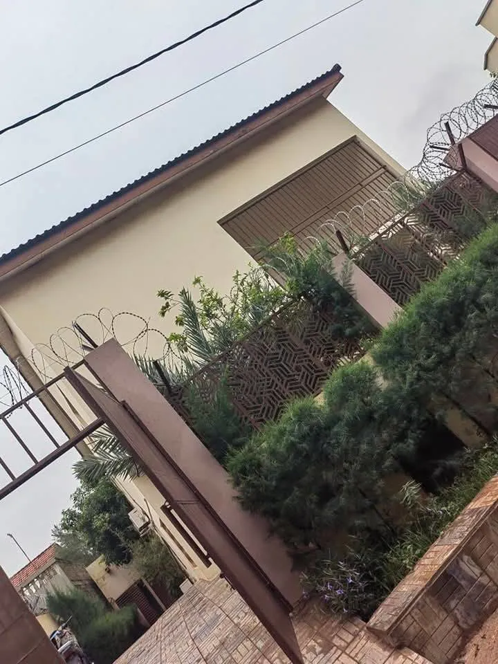 Une villa duplex à Sotuba (image 2)