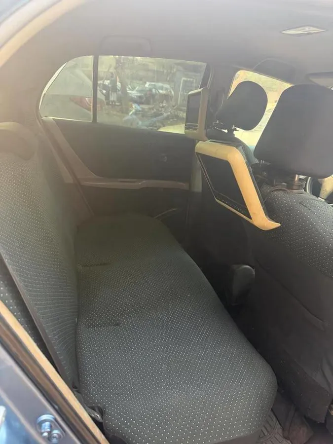 Toyota Yaris Break 2009 (image 10)