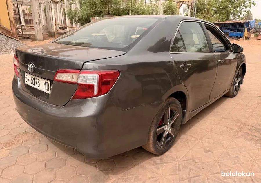 Toyota Camry 2014 (image 7)