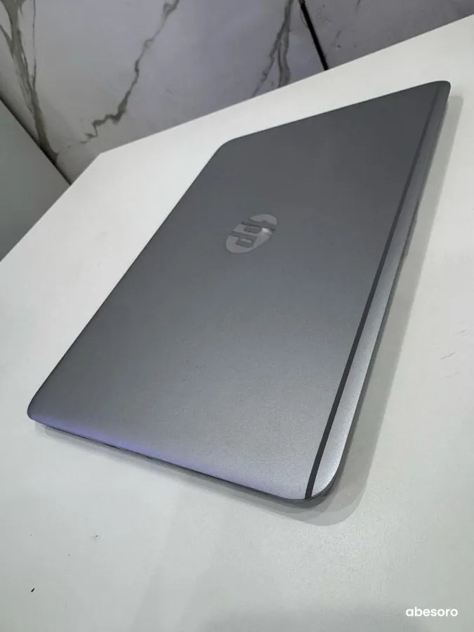 HP ELITEBOOK FOLIO 1040 G3 (image 8)