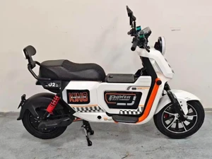 Moto électrique 100 km par charge
