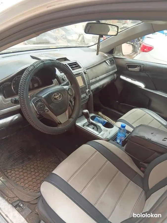 Toyota Camry 2014 (image 3)