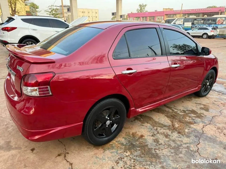 Toyota yaris berline 2007 (image 6)